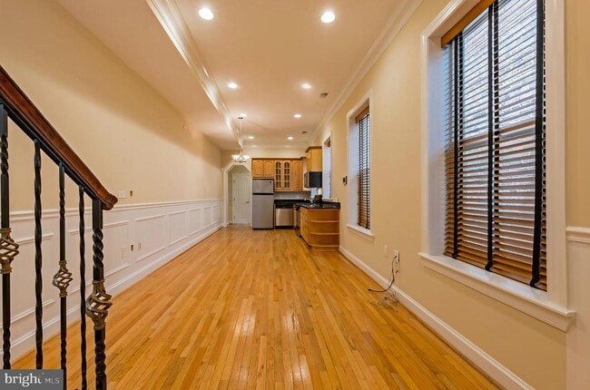Photo - 45 R St NW