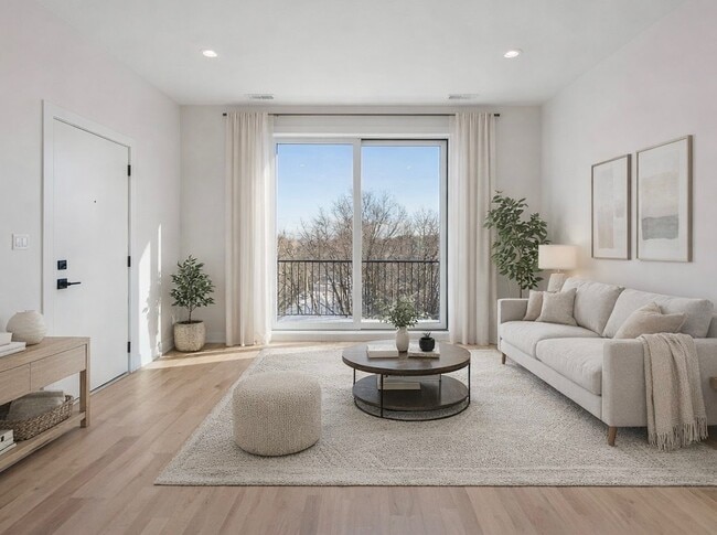 Photo - 4536 S Prairie Ave Unit 3N