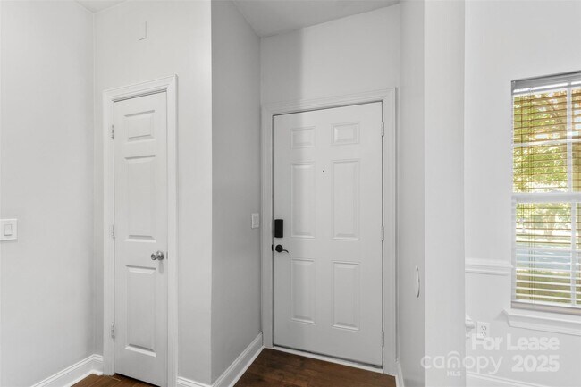 Photo - 2476 Ryerson Ct