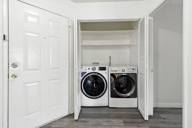 Photo - SW!! 2 Bedroom Condo!! 1st Floor!! Newly r... Unit 102