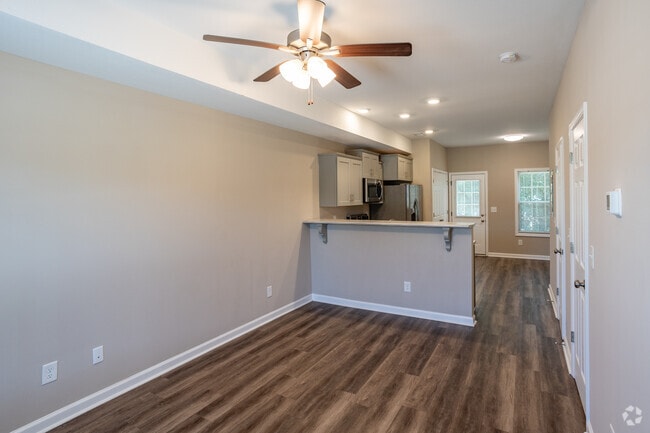 2BR, 1.5BA - 1,050SF - Living Room