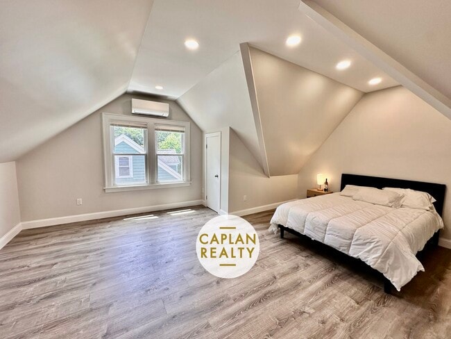 Photo - 39 Roydon Rd