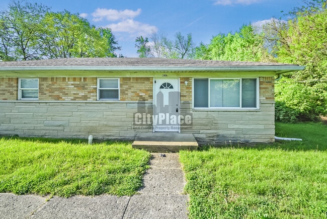 Building Photo - 2404 N Lesley Ave