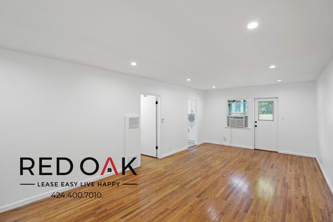 Photo - 2247 Merton Ave Unit 2