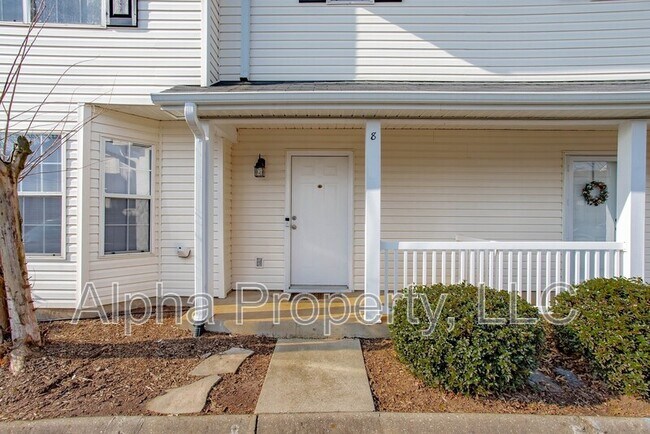 Photo - 8 Hayfield Ln