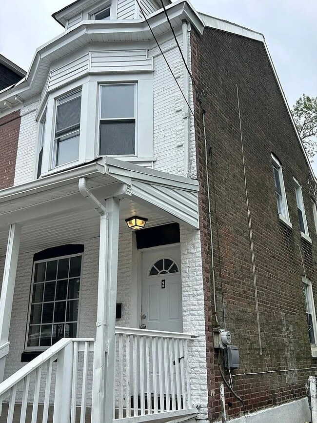 Photo - 19 E Ingham Ave Unit 1