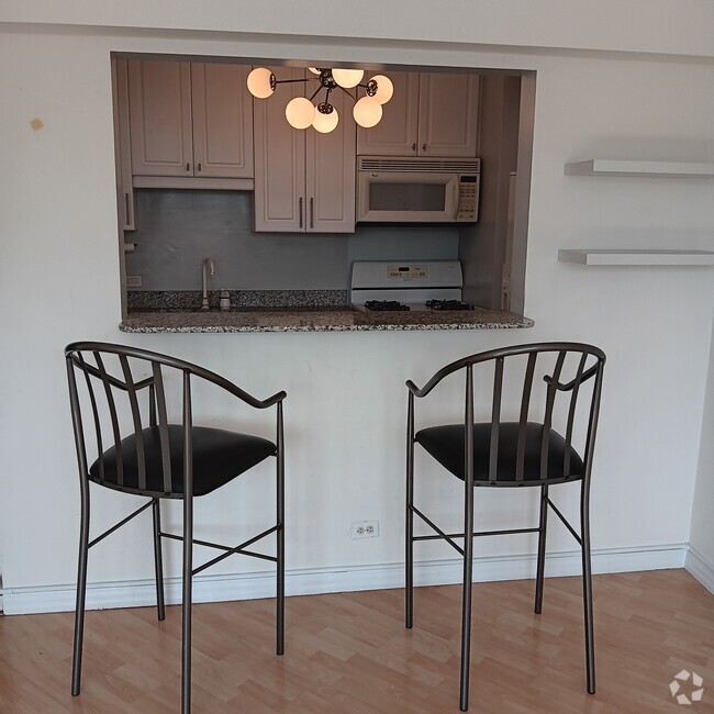 Building Photo - 1150 N Lake Shore Dr Unit 17K Rental