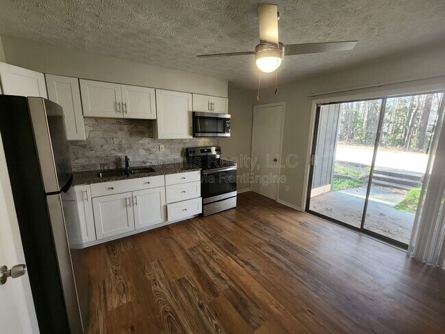 Photo - 116 Spring Ct Unit 1