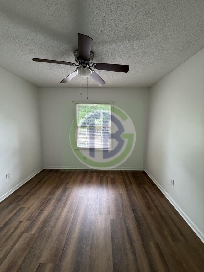 Photo - 2bd Townhome conveniently located to all that Irmo has to offer