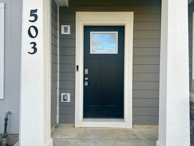 Photo - 503 Acadia Ave