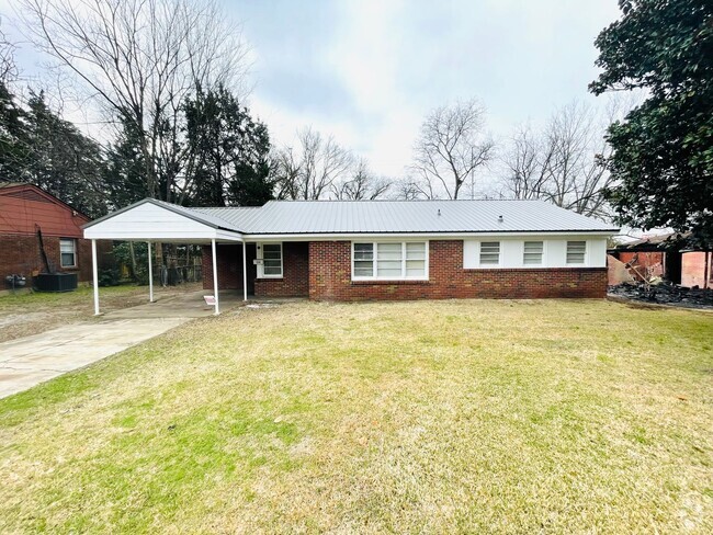 Building Photo - ** 3 bed 1 bath located in Druid Hills ** ... Rental