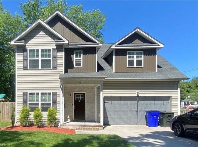 Building Photo - Stunning 4-Bedroom in Norfolk