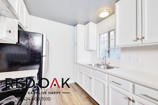 Photo - 6029 Carlton Way Unit 19