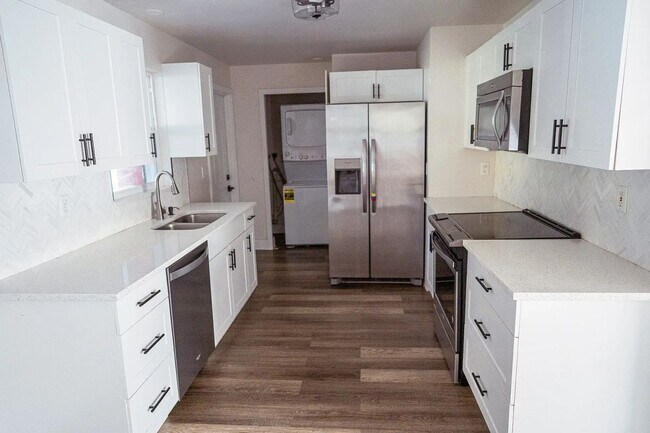 Photo - 6671 Fiesta Way