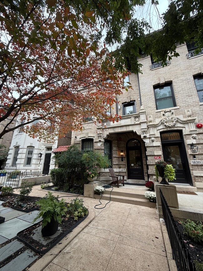 Photo - 1818 19th St NW Unidad 3