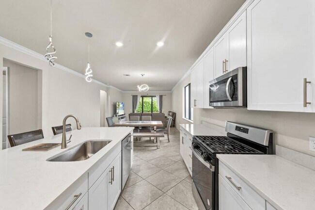 Photo - 4762 Roldan Ct