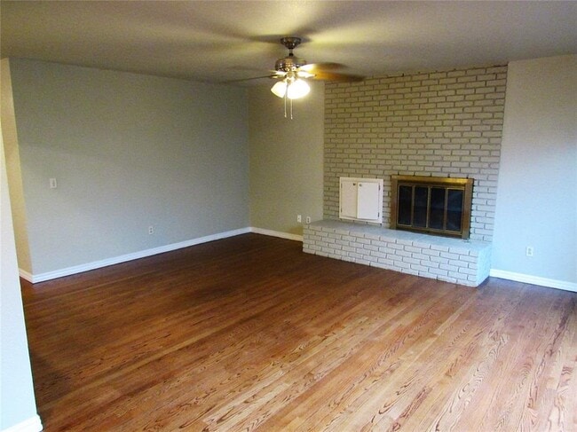 Photo - 9909 Sunnymeade Pl