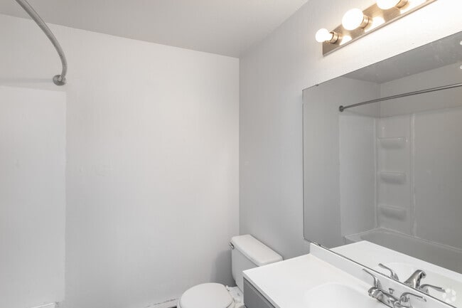 2BR, 1BA - 844SF