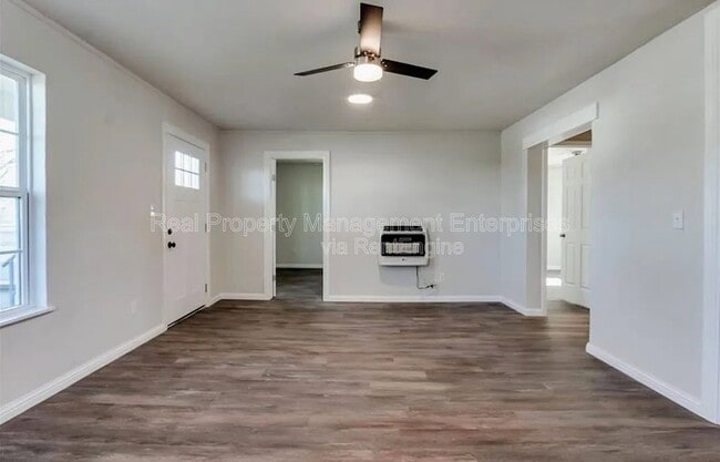 Photo - 230 SE 50th St