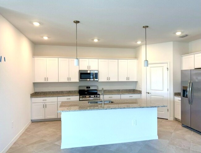 Photo - 1553 Saddlewood Cir