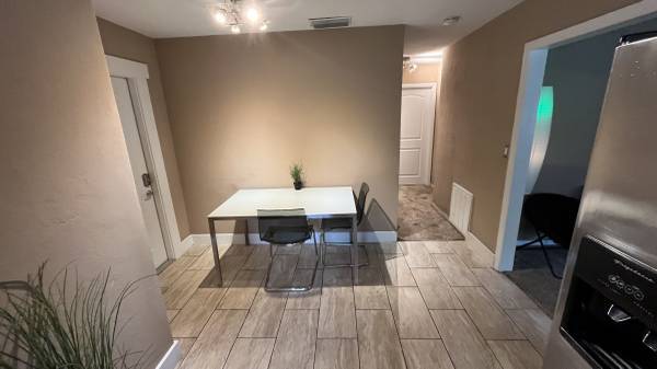 Photo - 1090 Margaret Dr