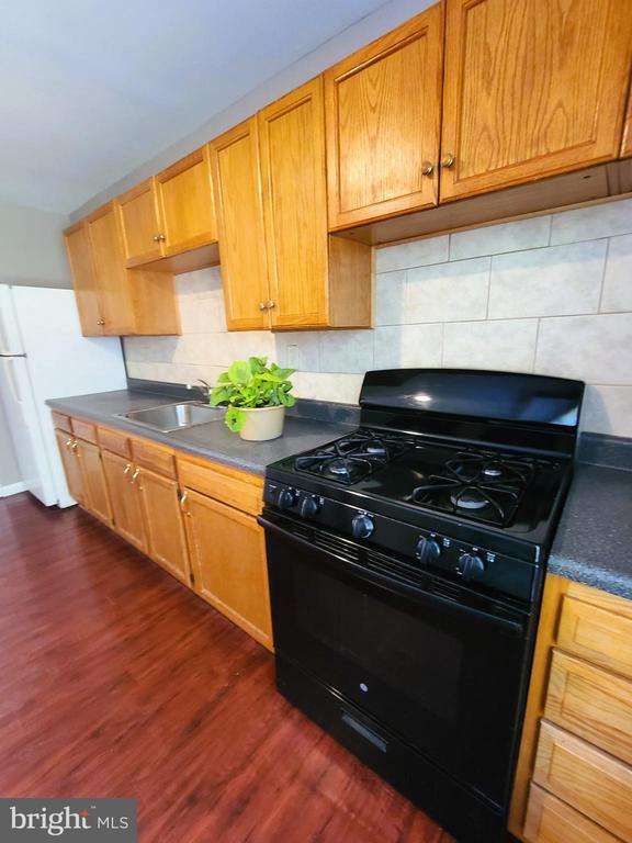 Photo - 8401 Pioneer Dr