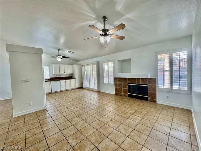 Photo - 4544 Crimson Leaf Dr