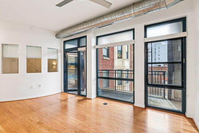 Photo - 1390 Kenyon St NW Unit 416