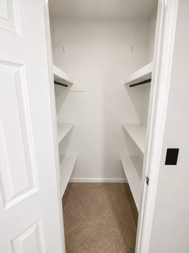 Private Room for Rent in a Shared Home!