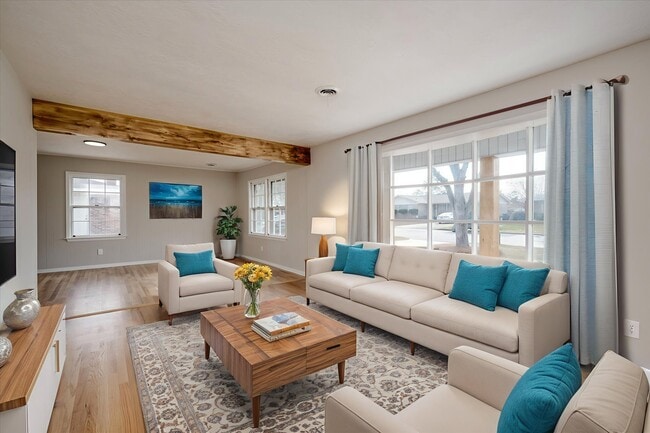 Photo - 254 Himan Dr