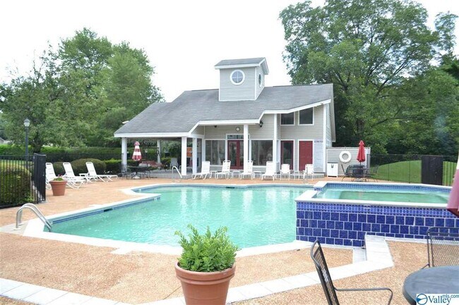 Photo - 1023 Stones Throw Dr NW