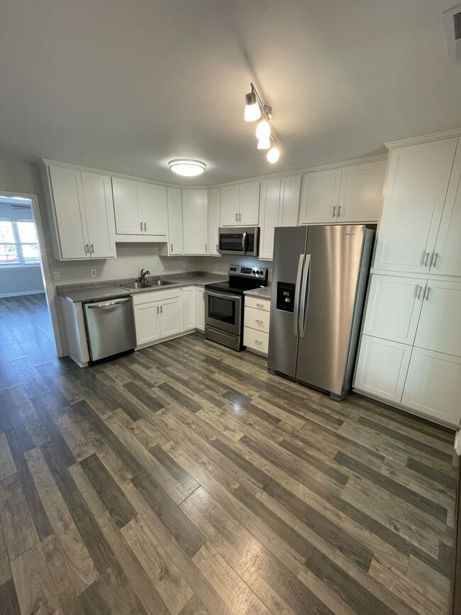 Photo - Townhouse in Newport