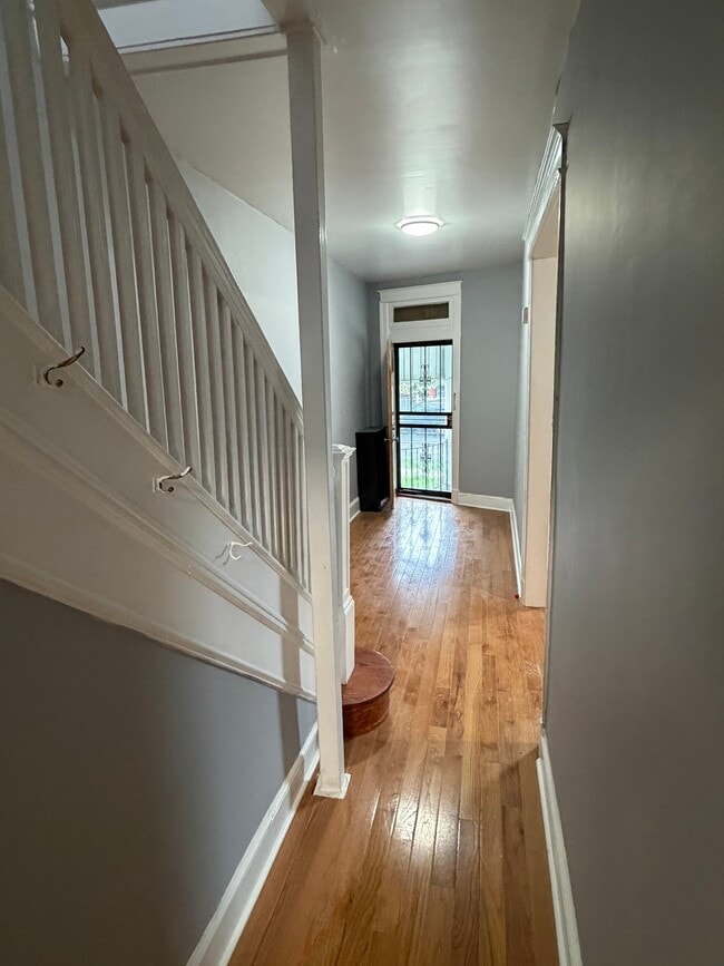 Photo - 917 Ingraham St NW