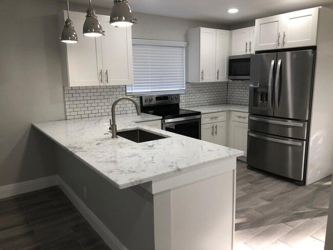 Photo - 11180 SW 17th Manor