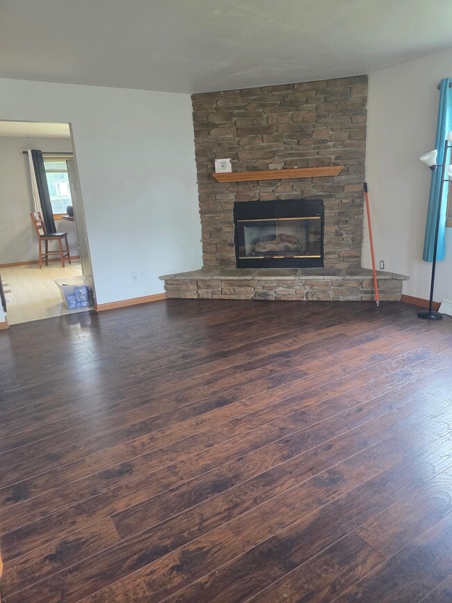 Photo - 417 7th Ave N