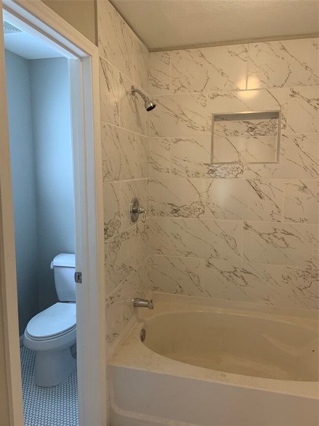 Building Photo - 10978 Youpon St