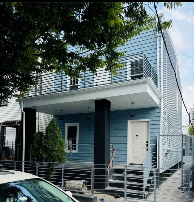 Building Photo - 401 Linwood St Unit #1 Rental