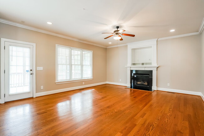 Photo - 1005 Azalea Cottage Ct
