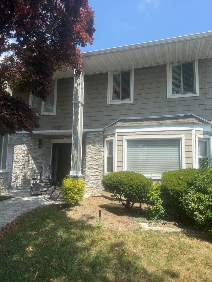 Photo - 528 Halevy Dr