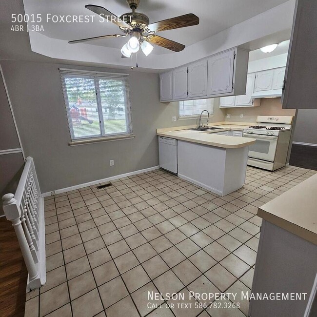 Photo - 50015 Foxcrest St