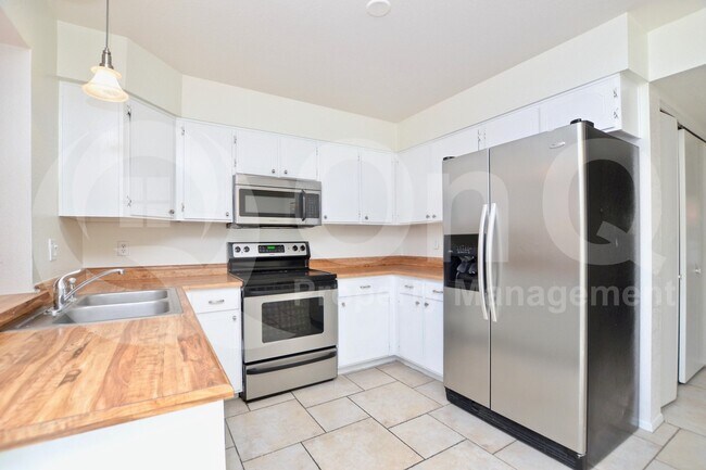 Photo - 4601 N 102nd Ave