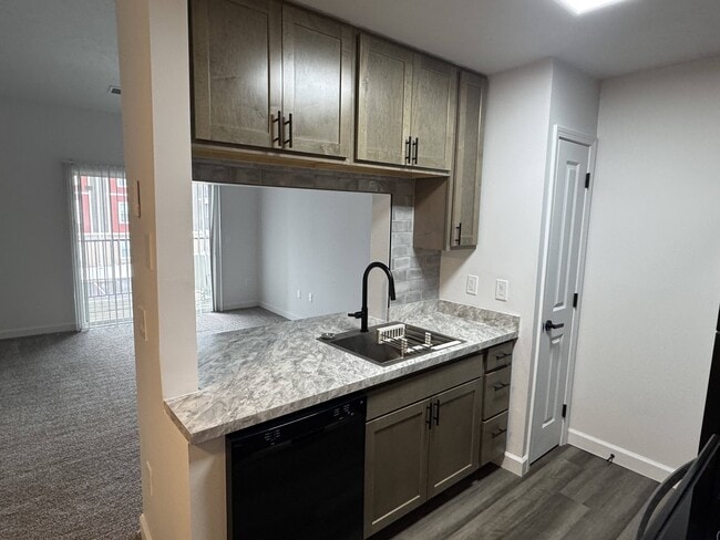 Hilltop Apartments