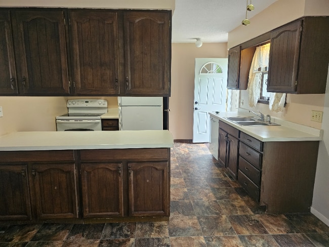 Photo - 33 Garden Ct NW Unit 33 1.5