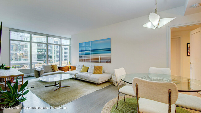 Building Photo - 15 Morris Ave Unit 307 Rental