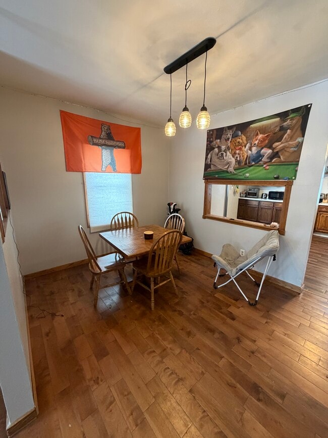 Dining Room - 917 11th Ave N
