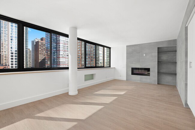 Photo - 224 E 52nd St