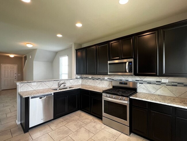 Photo - Elegant home in Davis Ranch- 4 Bedroom/ 3 Bathroom