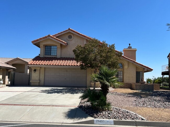 Spring Valley Lake Home - Spring Valley Lake Home