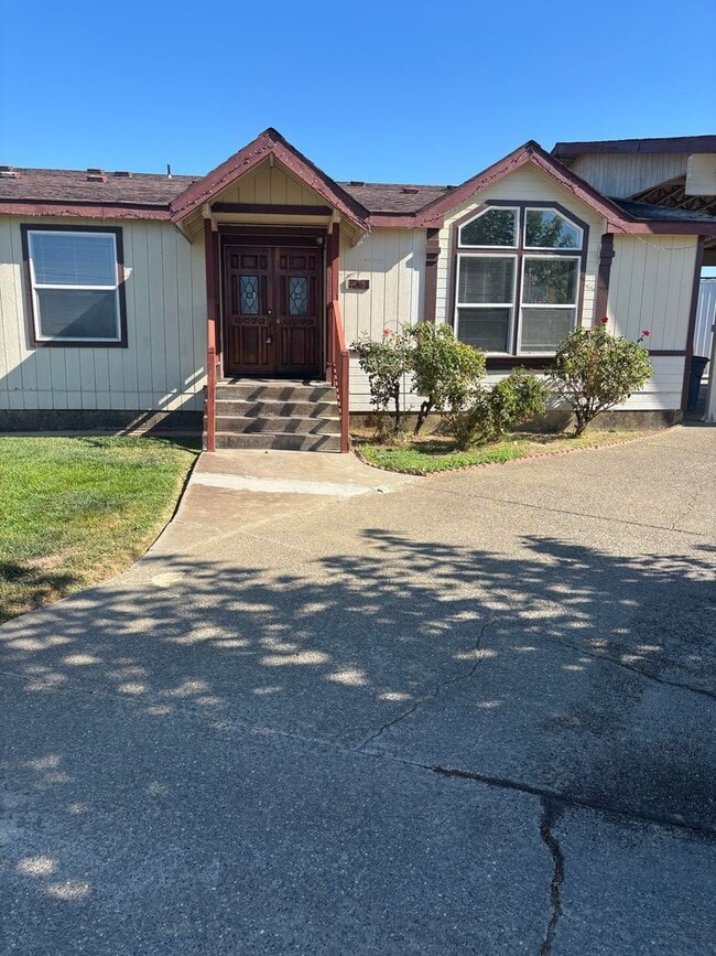 Photo - 4 Bedroom in Arboga! Available Now!