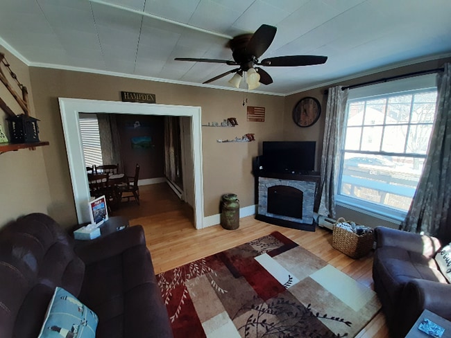 Photo - 164 Court St